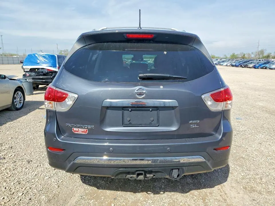 2013 NISSAN PATHFINDER S  