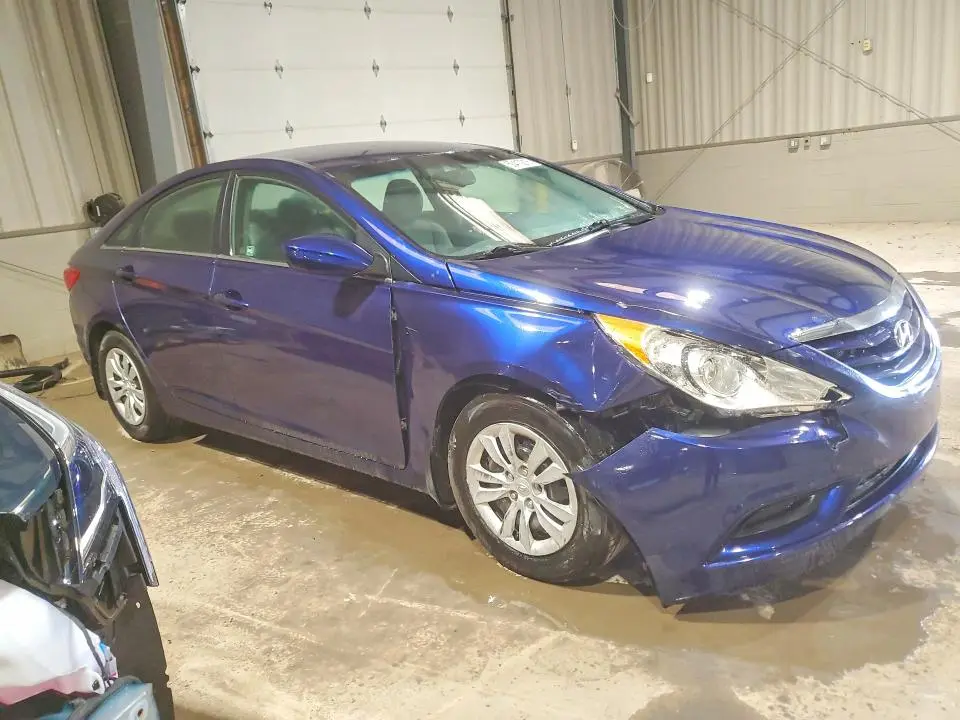 2013 HYUNDAI SONATA GLS  