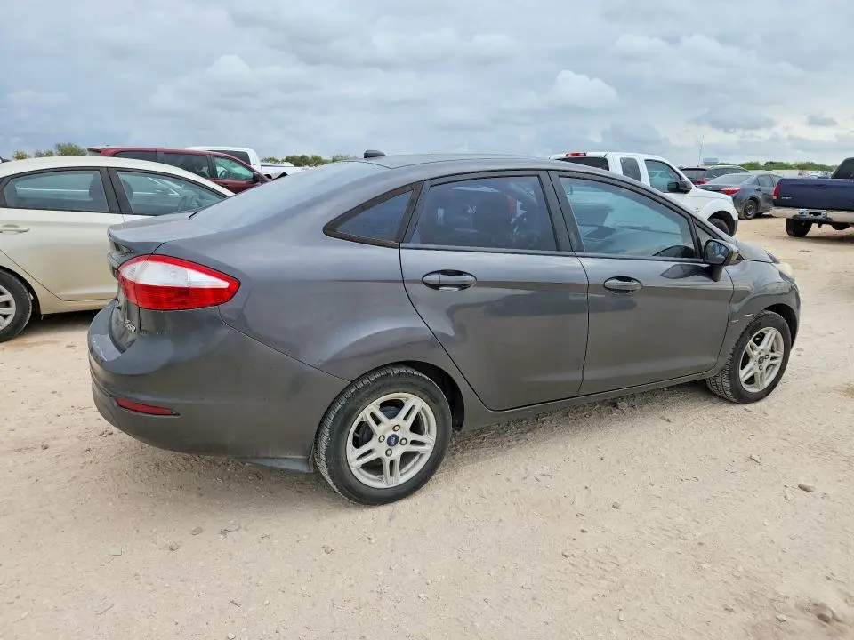 2018 FORD FIESTA SE  