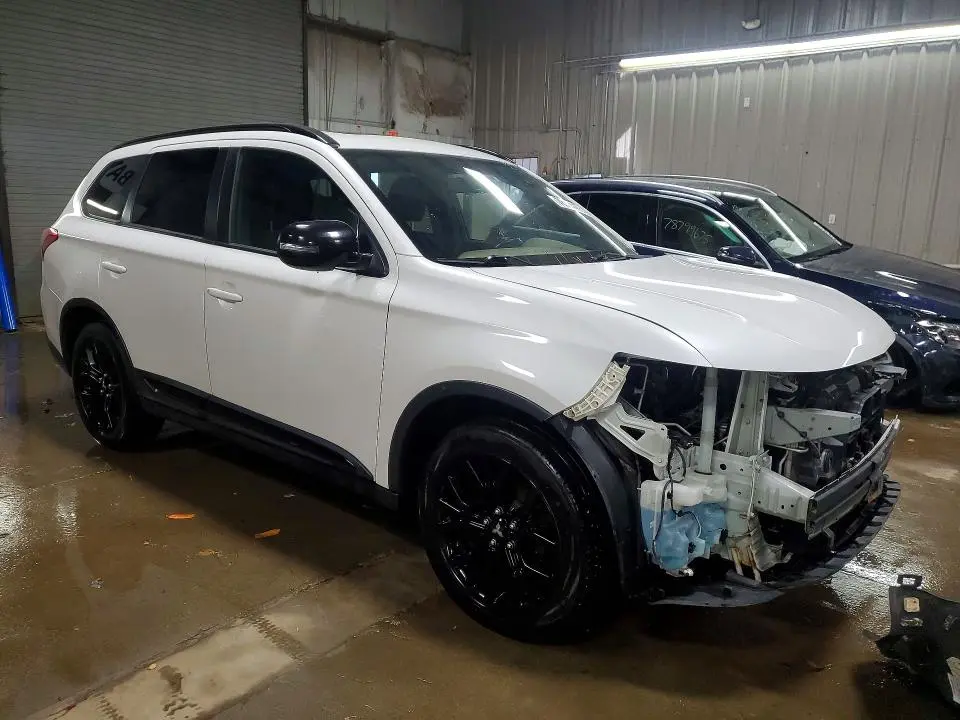 2018 MITSUBISHI OUTLANDER SE  