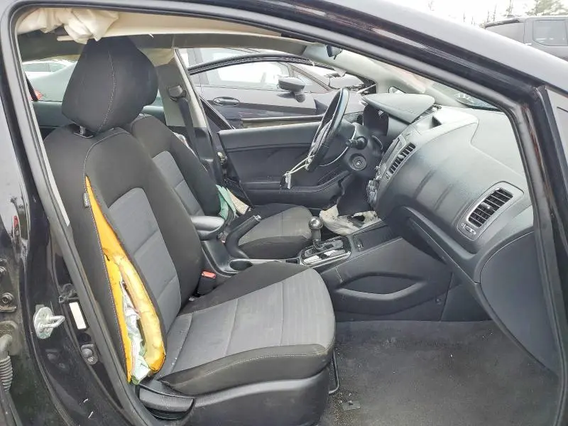 2018 KIA FORTE S  