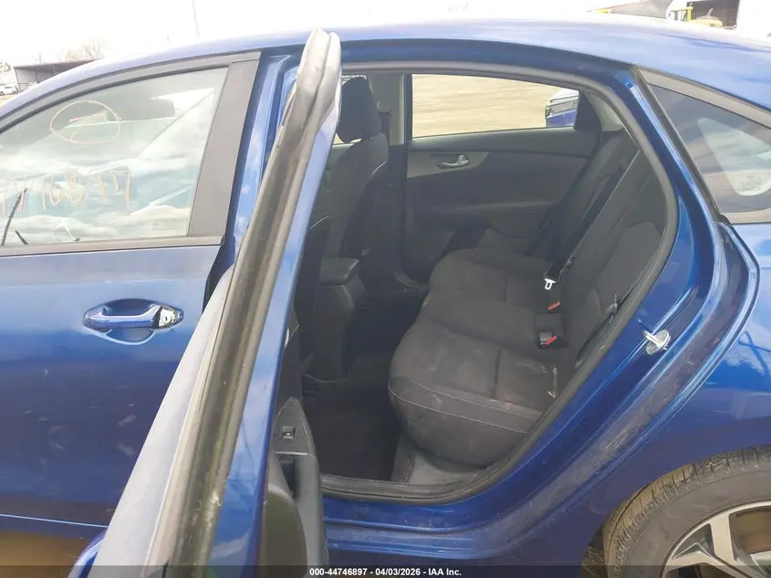 2019 KIA FORTE LXS