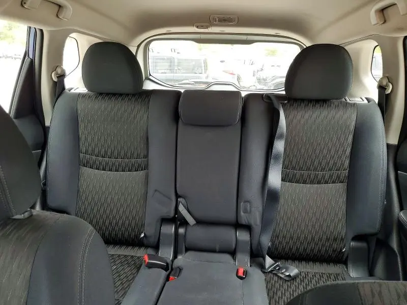 2018 NISSAN ROGUE S  