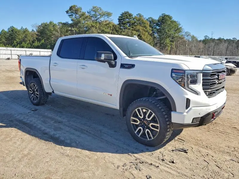 2023 GMC SIERRA K1500 AT4  