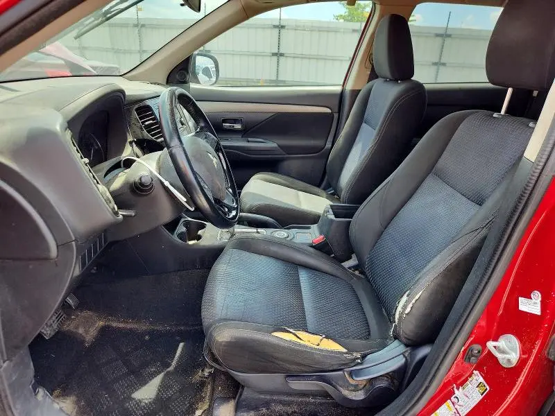 2016 MITSUBISHI OUTLANDER SE  