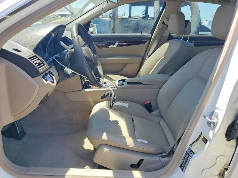 2011 MERCEDES-BENZ C 300  