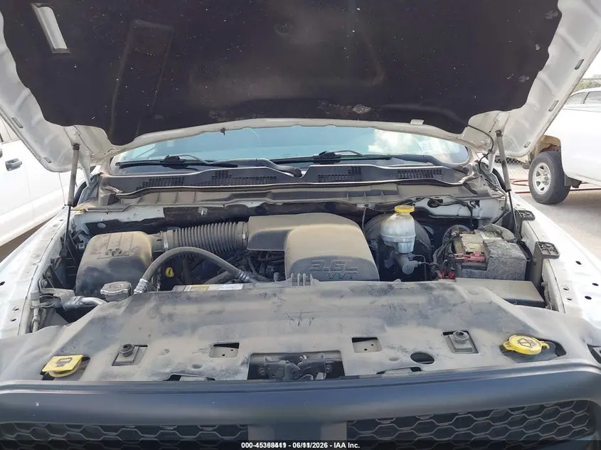 2018 RAM 1500 TRADESMAN  4X2 5'7 BOX