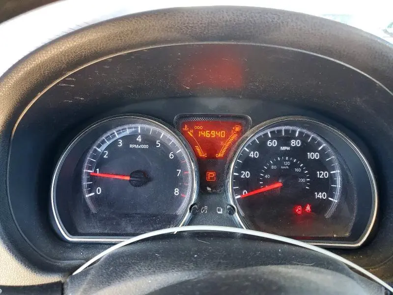 2014 NISSAN VERSA 1.6 SV  