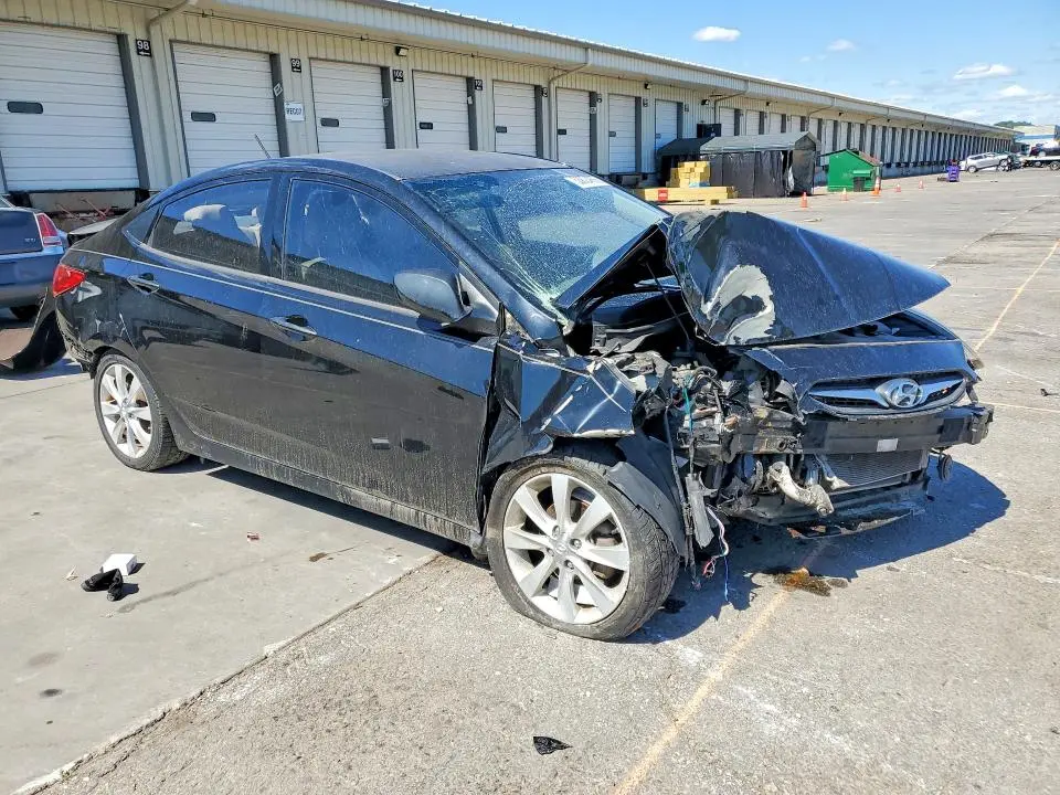2013 HYUNDAI ACCENT GLS  