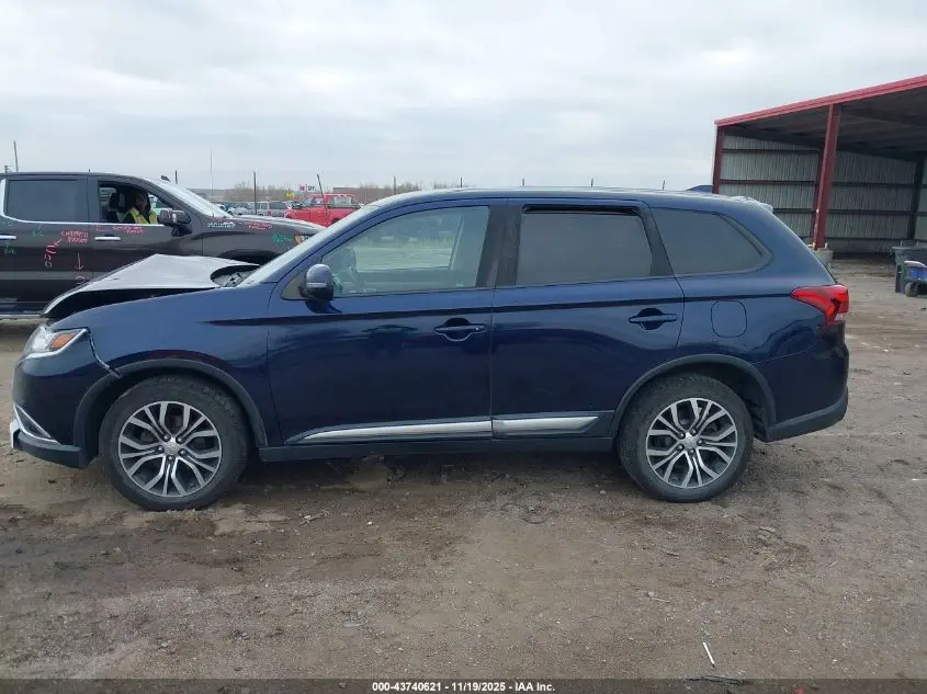 2017 MITSUBISHI OUTLANDER SE/SEL