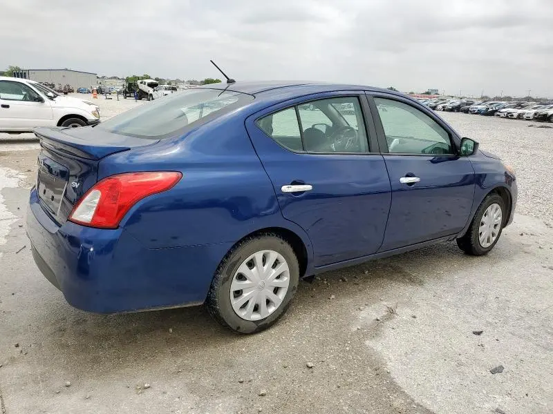 2019 NISSAN VERSA S