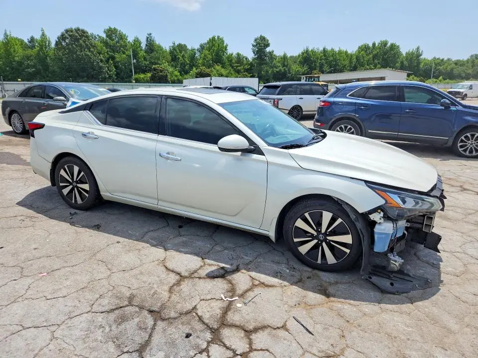2019 NISSAN ALTIMA SL  