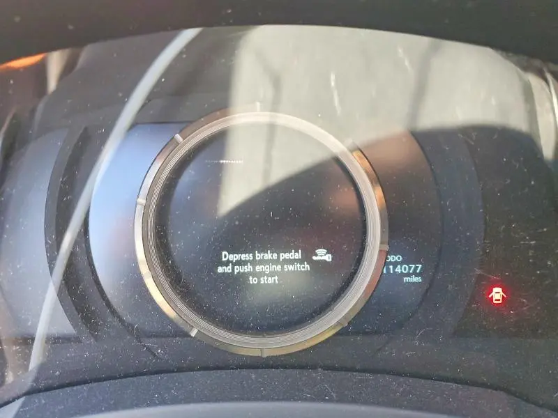 2016 LEXUS IS 200T  