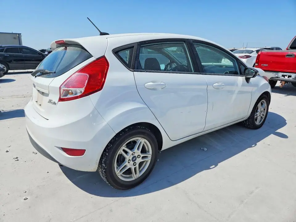 2018 FORD FIESTA SE  