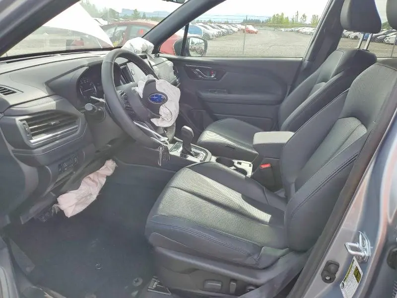 2025 SUBARU FORESTER LIMITED  