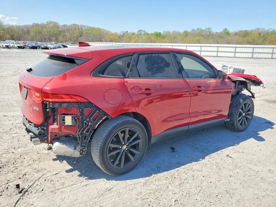 2017 JAGUAR F-PACE   