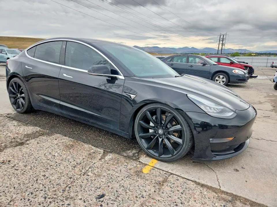 2019 TESLA MODEL 3   