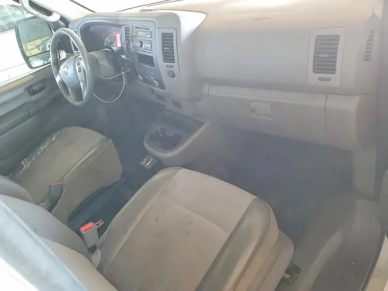 2015 NISSAN NV 2500 HD S  