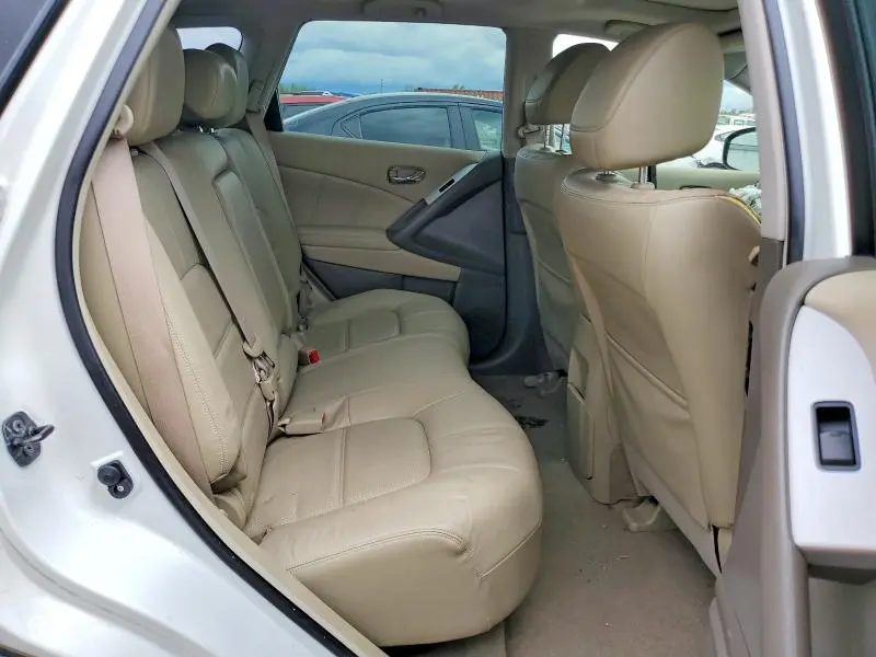 2012 NISSAN MURANO S  