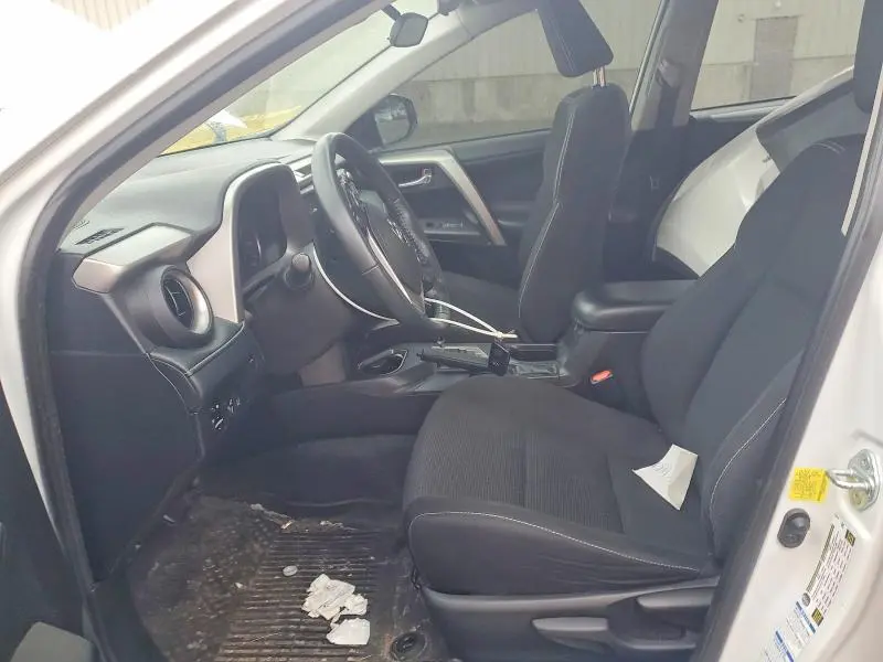 2018 TOYOTA RAV4 XLE  