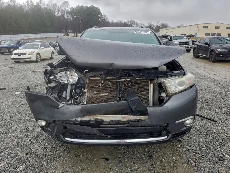 2011 TOYOTA HIGHLANDER LIMITED  