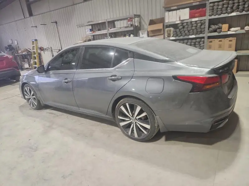 2019 NISSAN ALTIMA SR  