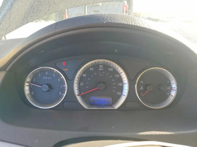 2010 HYUNDAI SONATA GLS  