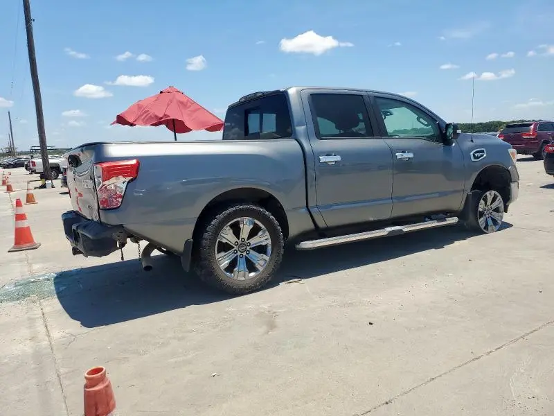 2017 NISSAN TITAN SV  