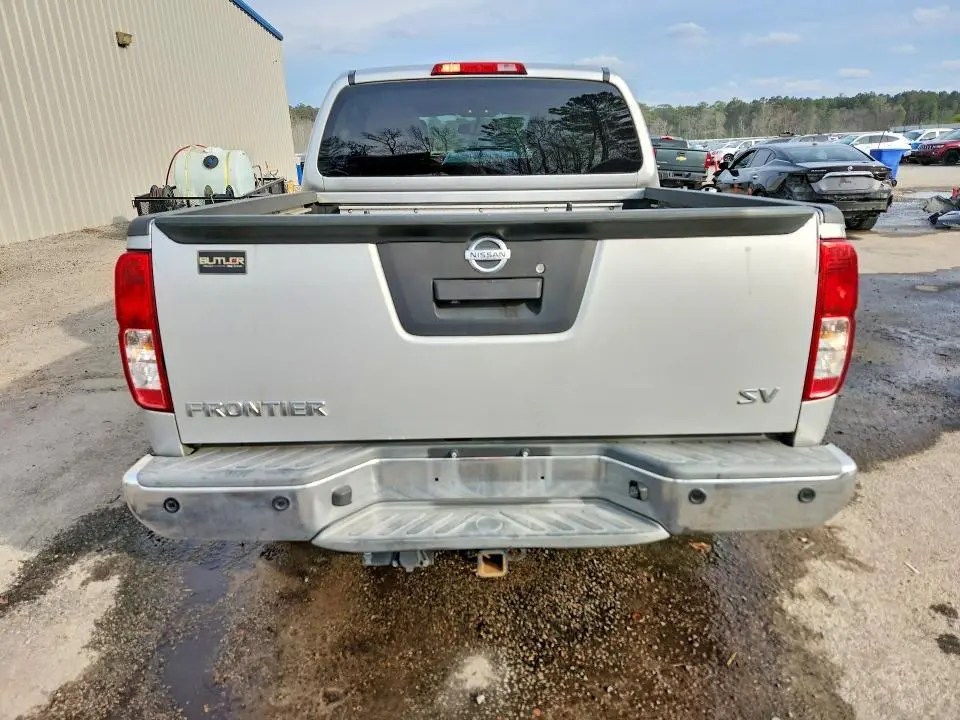 2013 NISSAN FRONTIER S  