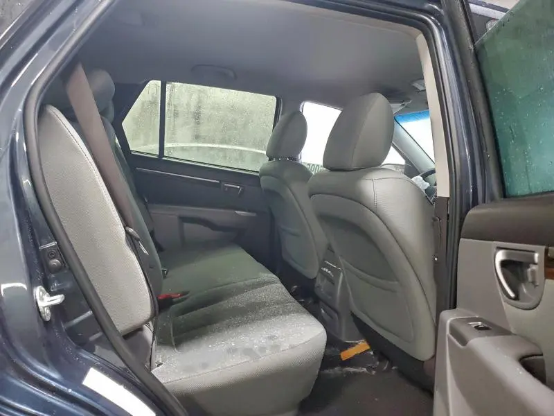 2012 HYUNDAI SANTA FE GLS  