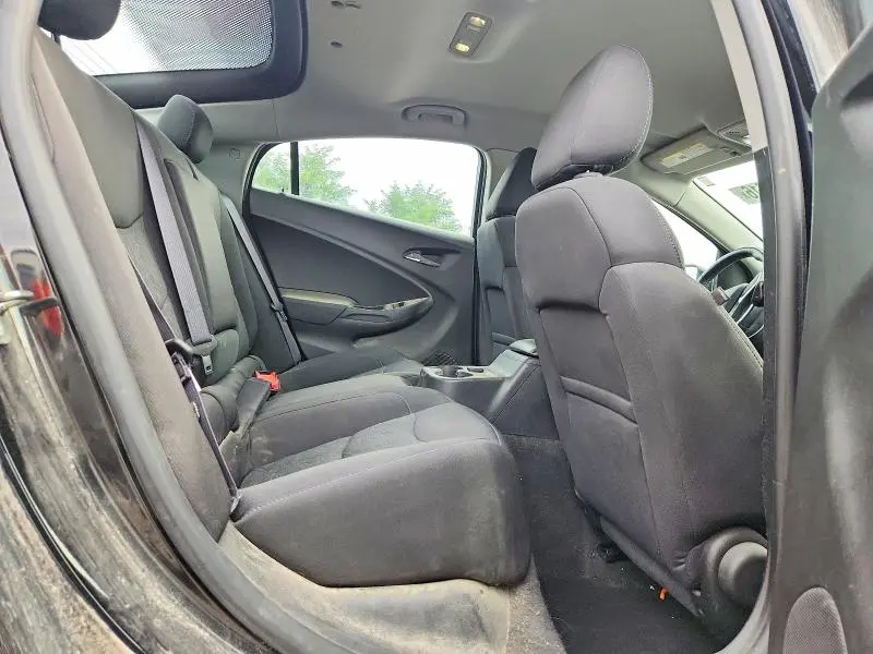 2017 CHEVROLET VOLT LT  