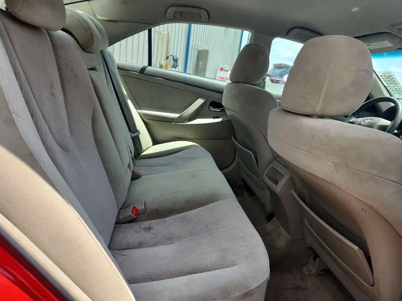 2011 TOYOTA CAMRY LE  
