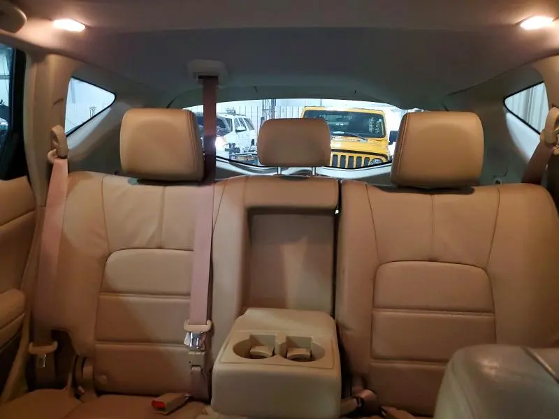 2013 NISSAN MURANO S  