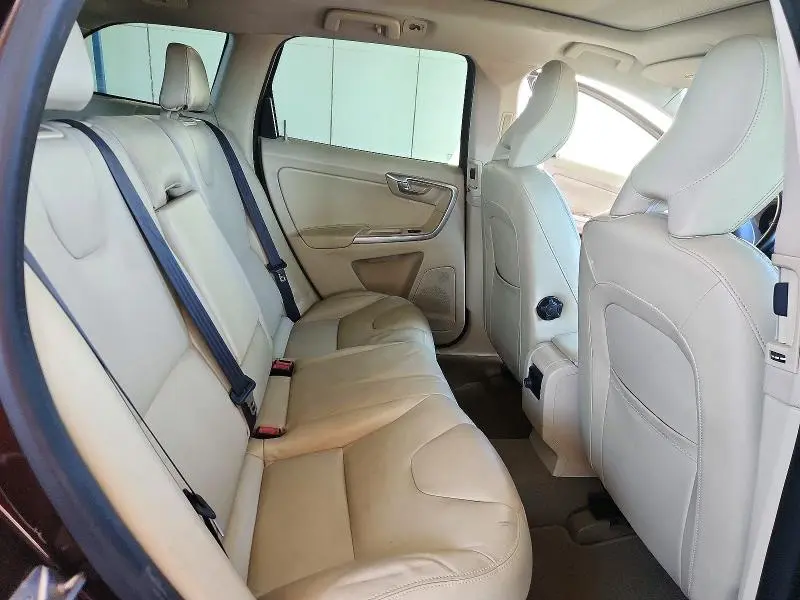2015 VOLVO XC60 T5 PREMIER  