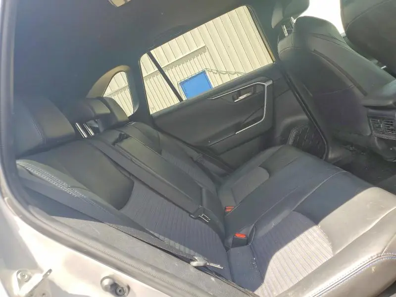 2020 TOYOTA RAV4 XSE  