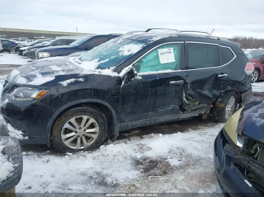 2016 NISSAN ROGUE SV