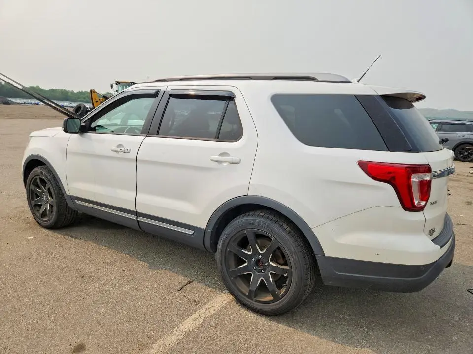 2019 FORD EXPLORER XLT  