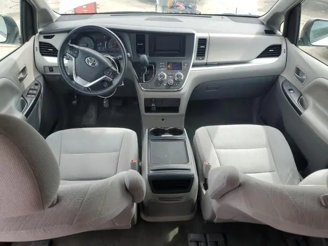 2016 TOYOTA SIENNA LE  