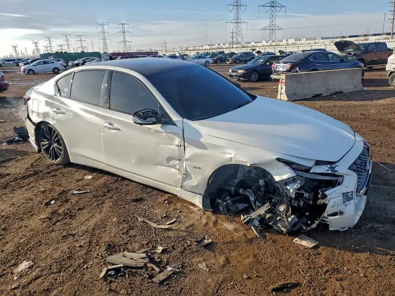2018 INFINITI Q50 LUXE  