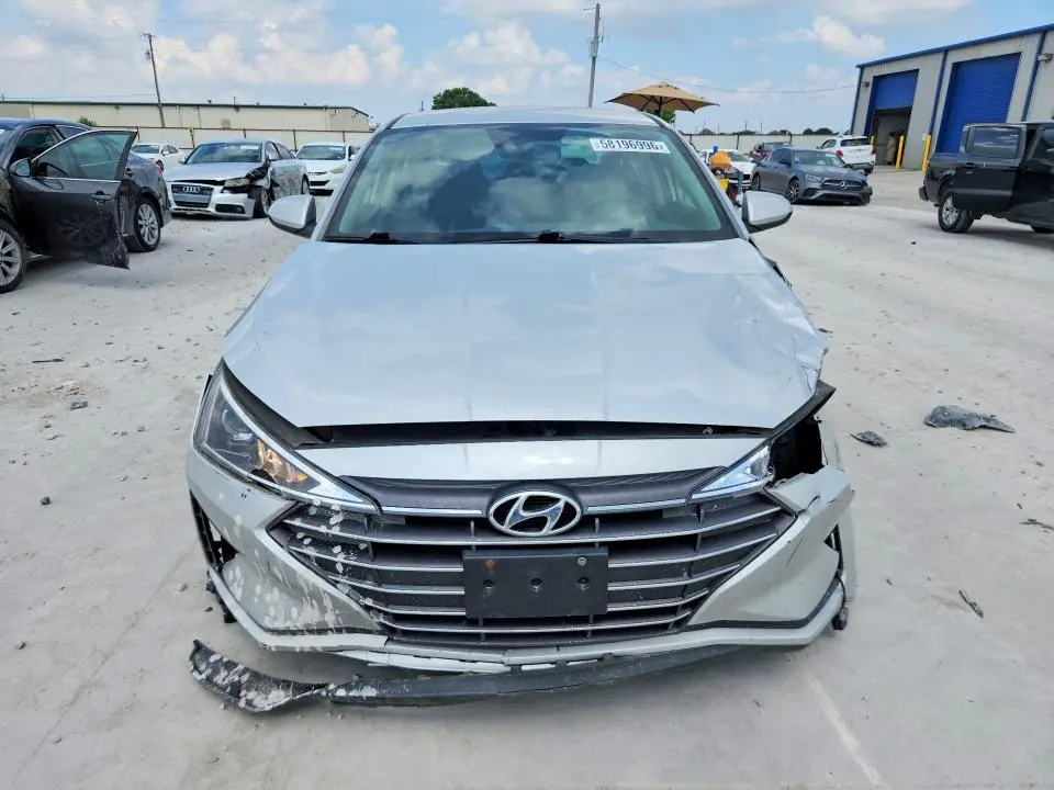 2019 HYUNDAI ELANTRA SEL  