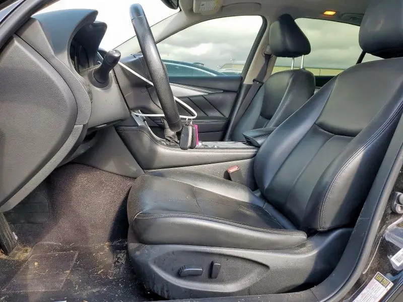 2021 INFINITI Q50 LUXE  