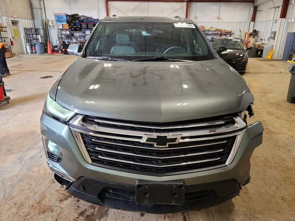 2023 CHEVROLET TRAVERSE LT  