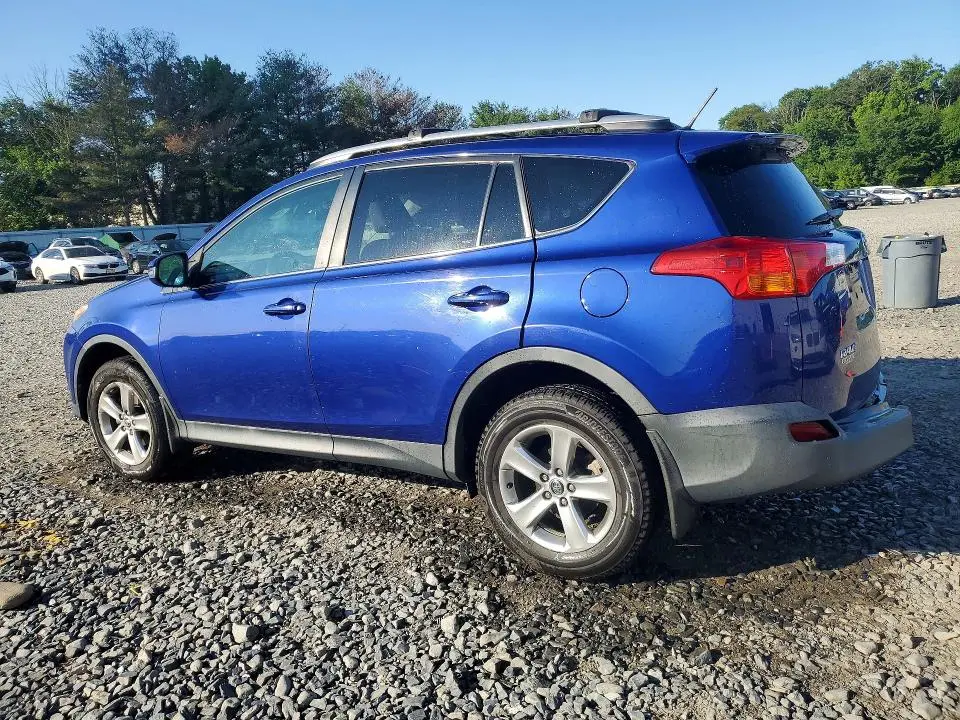 2015 TOYOTA RAV4 XLE  
