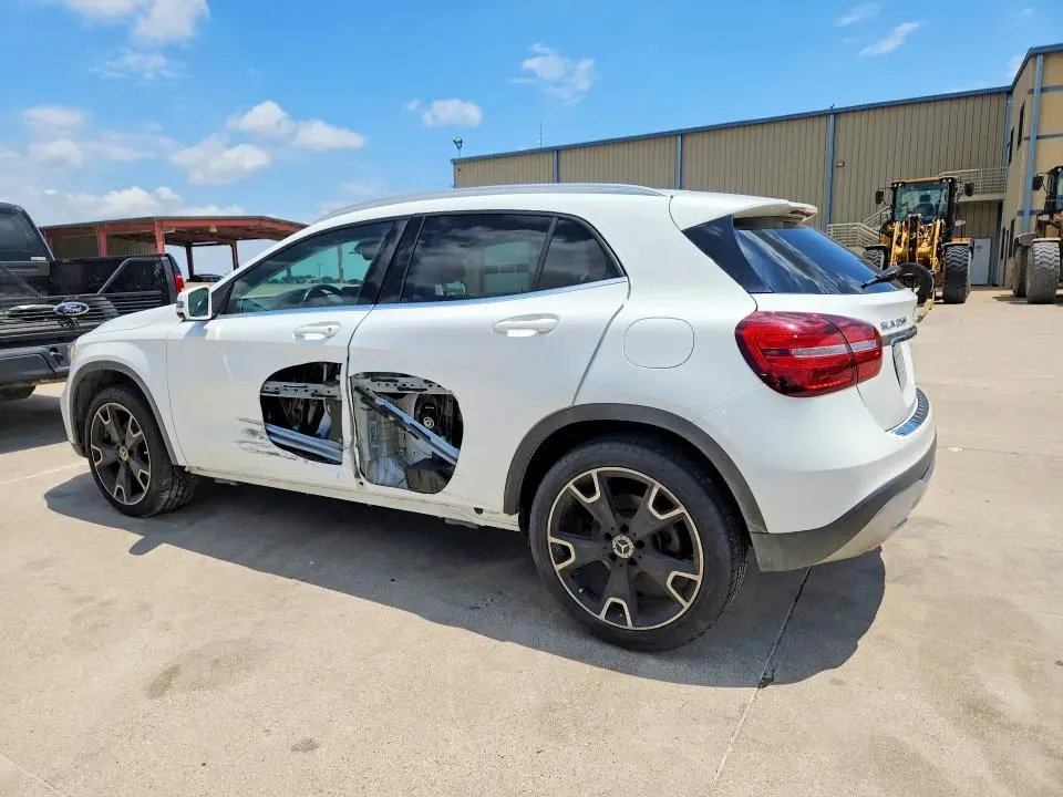 2019 MERCEDES-BENZ GLA 250 4MATIC  