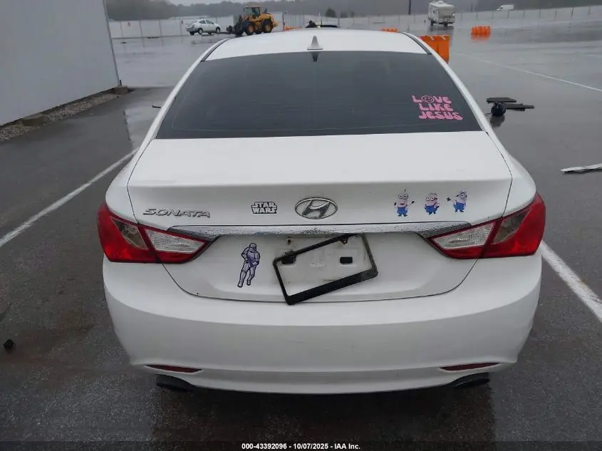 2011 HYUNDAI SONATA SE