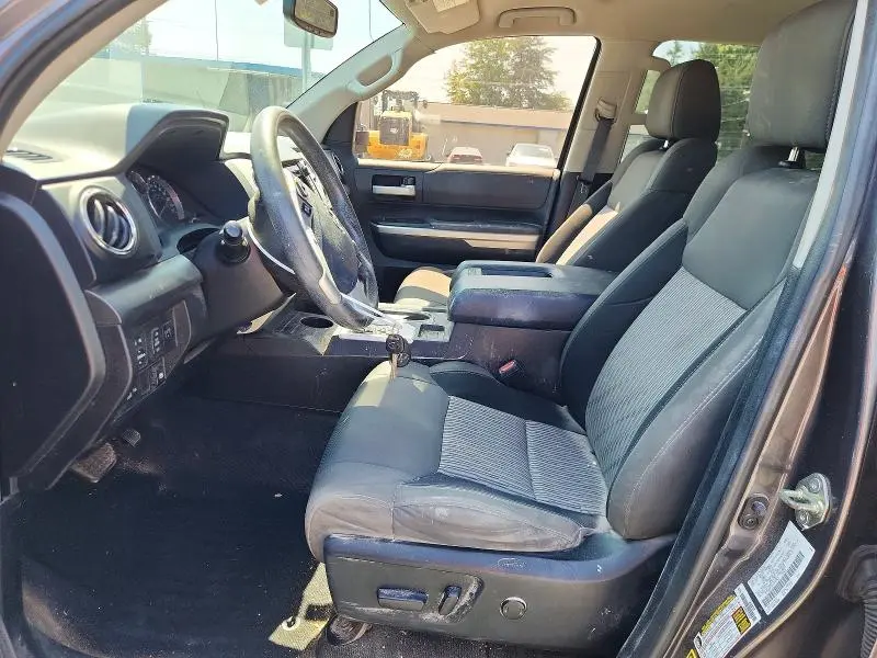 2015 TOYOTA TUNDRA SR5  