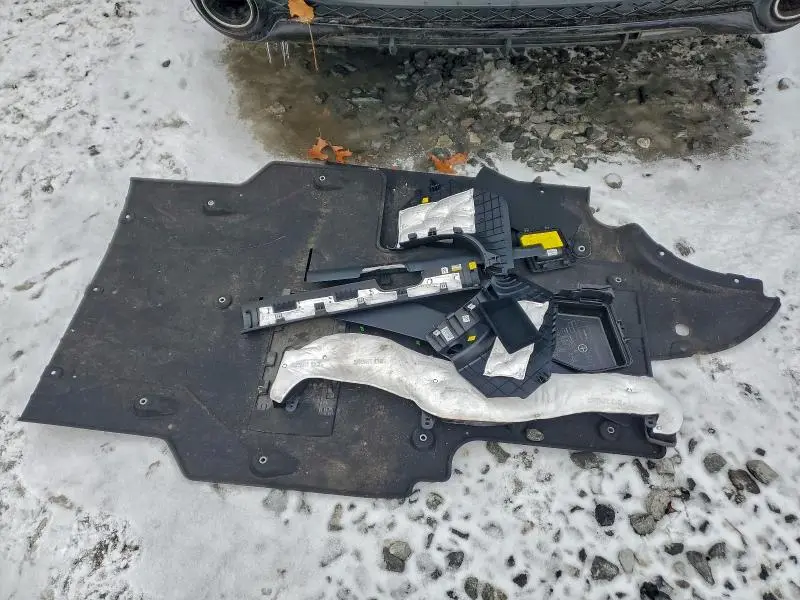 2024 GENESIS GV70 BASE  