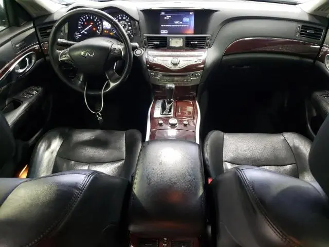 2016 INFINITI Q70L 5.6  
