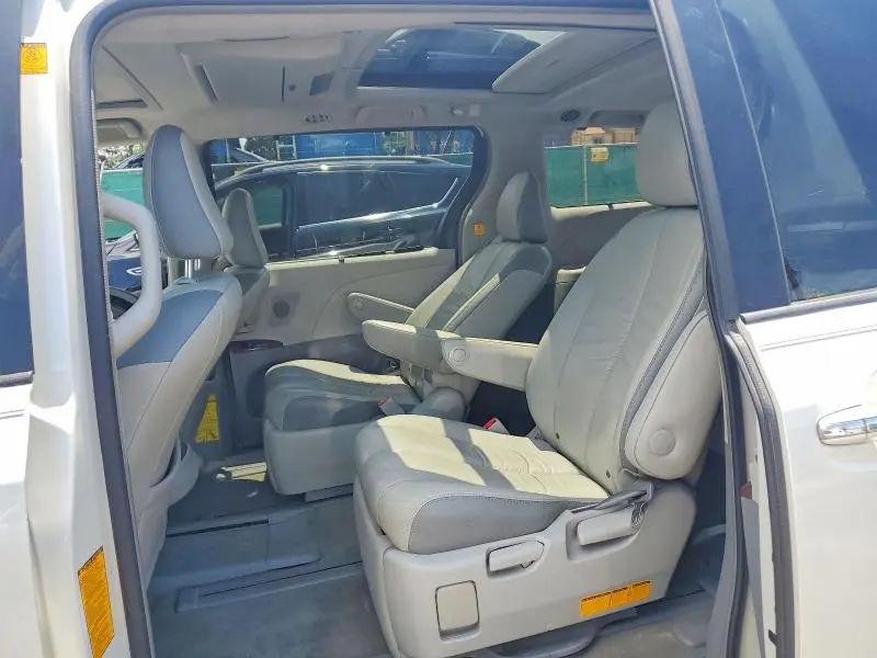 2012 TOYOTA SIENNA XLE 8-PASSENGER  