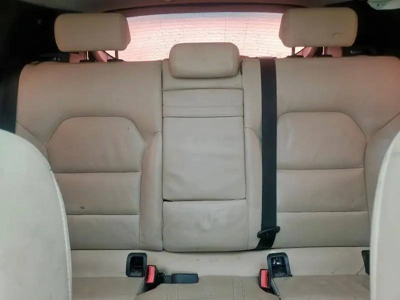 2018 INFINITI QX30 BASE  